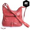 Sac bandoulière Bear Design en Cuir de vachette lavé Rouge grenadine Collection