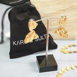 Boucles d'oreilles, pavés martelés doré à l'or fin KARINE SULTAN E68000-10